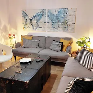 https://real-maestranza-suite.es-andalucia.com